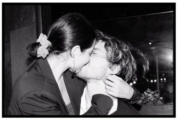 Tarık Emir Tekin sevgilisi kimdir? Sadakatsiz oyuncusu Şevval Sam'ın oğlu çıktı - Resim: 4