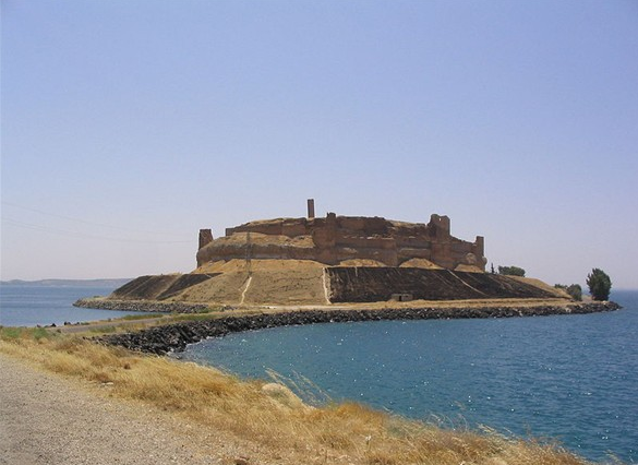 Sınır dışındaki tek Türk toprağı - Resim: 2