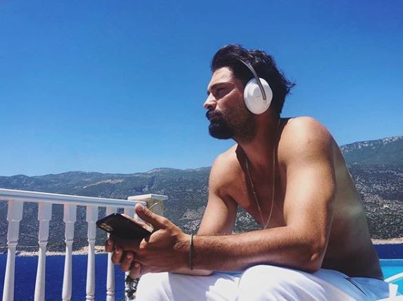 Bomba gibi düştü! Onur Tuna sunucu Yağmur Karabal ile tatildeler - Resim: 2