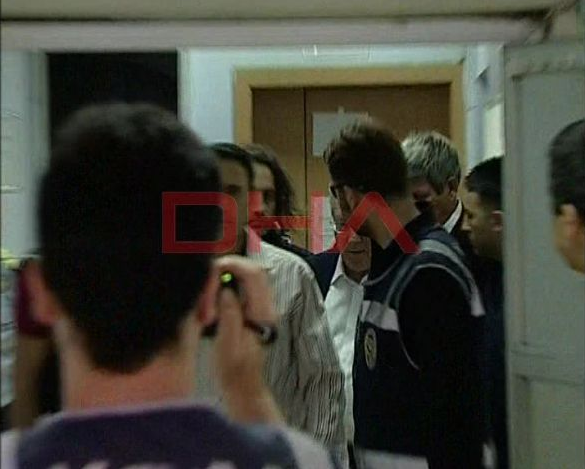 Aziz Yıldırım gözaltına alındı - Resim: 1