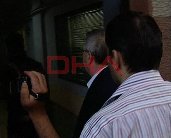 Aziz Yıldırım gözaltına alındı - Resim: 3