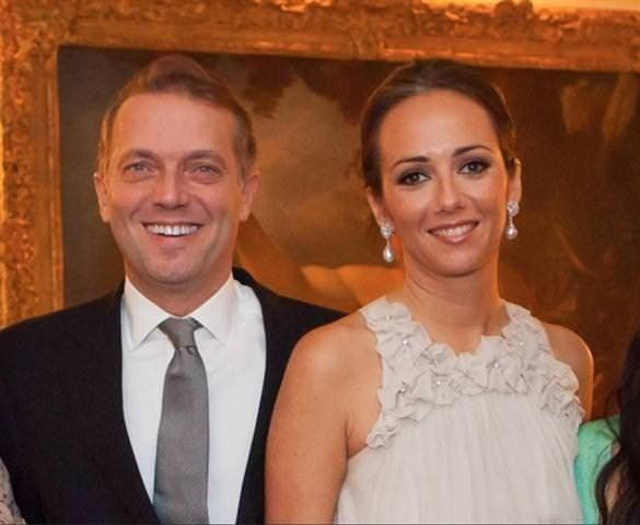 Cem Uzan 'azgın teke sendromu'na yakalandı! 40 yaşındaki karısını 27 yaşındaki sosyetik güzelle aldattı - Resim: 4