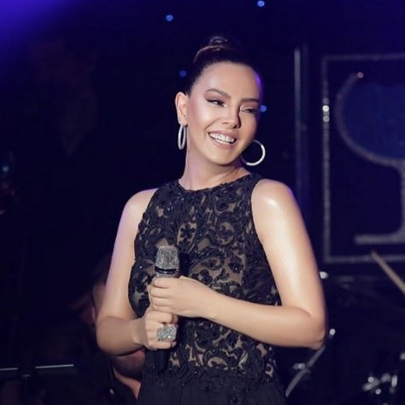 Ebru Gündeş mağazayı eve taşıdı 60 bin tl harcadı zenginlik... - Resim: 4