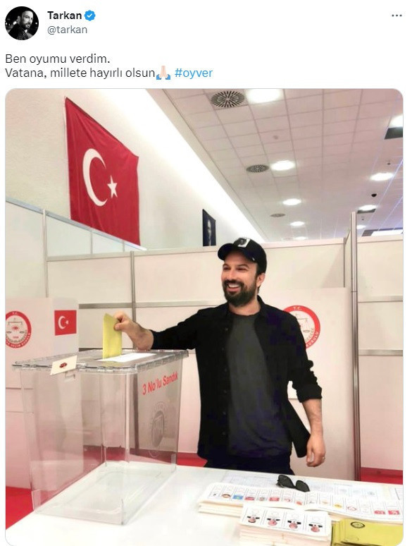 Megastar Tarkan oyunu kullandı! O anları paylaştı - Resim: 0