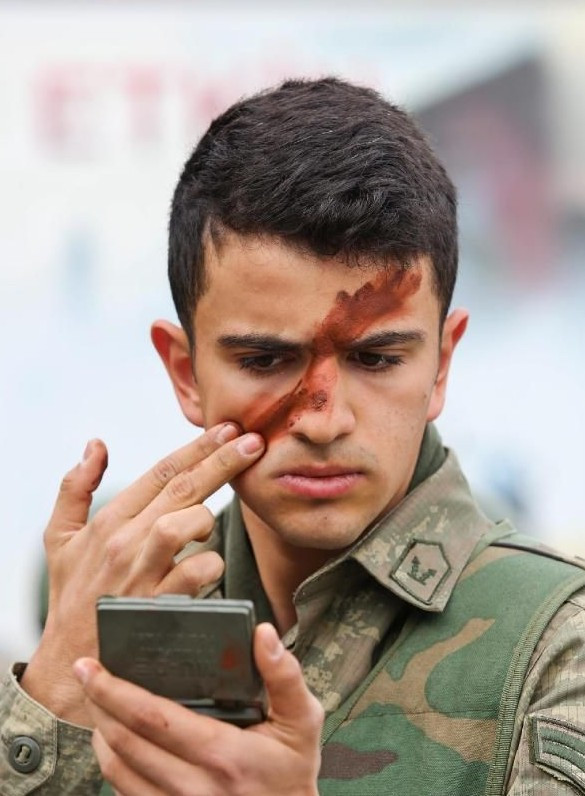 Komandoların ölümle burun buruna eğitimleri - Resim: 2