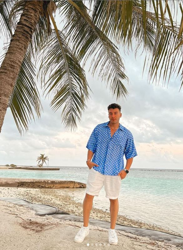 Enes Batur'dan Okan Bayülgen'e cevap: Onun yerinde olsam ayaklarımı uzatır... - Resim: 2