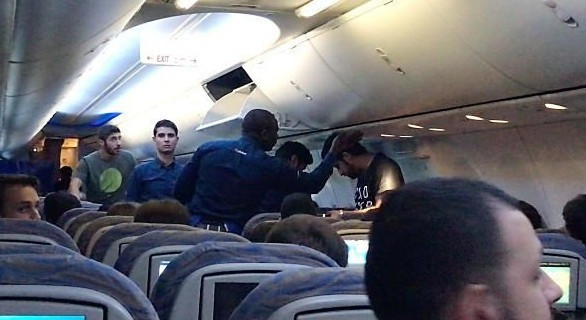 Dubai-İstanbul uçağında şok eden olay Türk yolcular yakaladı - Resim: 4