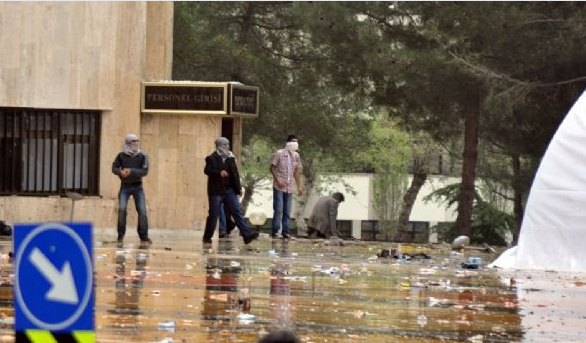 Güneydoğu savaş alanına döndü - Resim: 2