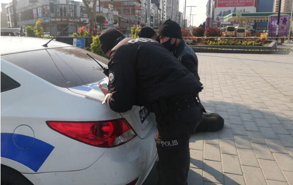 Sokağa çıkma yasağına uymayanlara ilk cezalar kesildi - Resim: 0