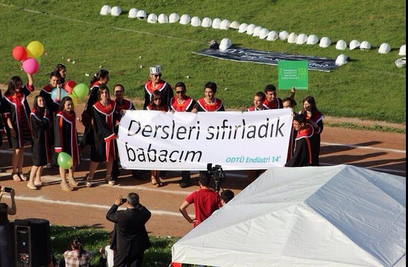ODTÜ Mezuniyet Töreni'nden ilginç pankartlar - Resim: 3