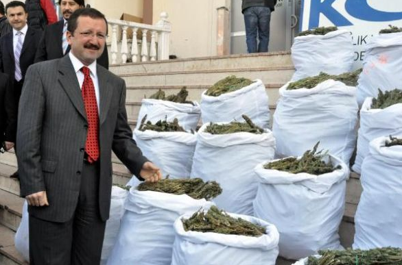 PKK'nın uyuşturucu trafiğine büyük baskın - Resim: 1