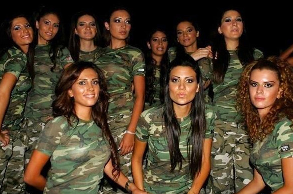 Dünyanın en güzel kadın askerleri! - Resim: 1
