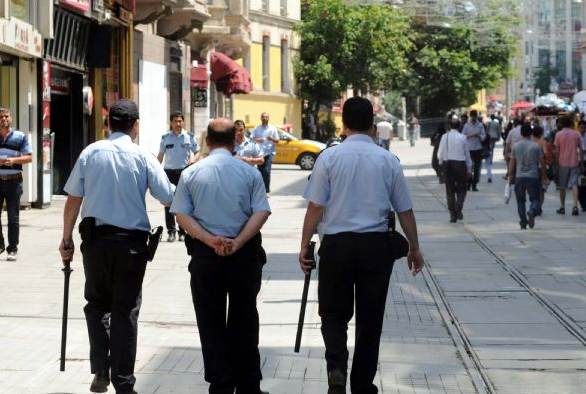 Taksim'de eylemcilerin yerini onlar aldı... - Resim: 2