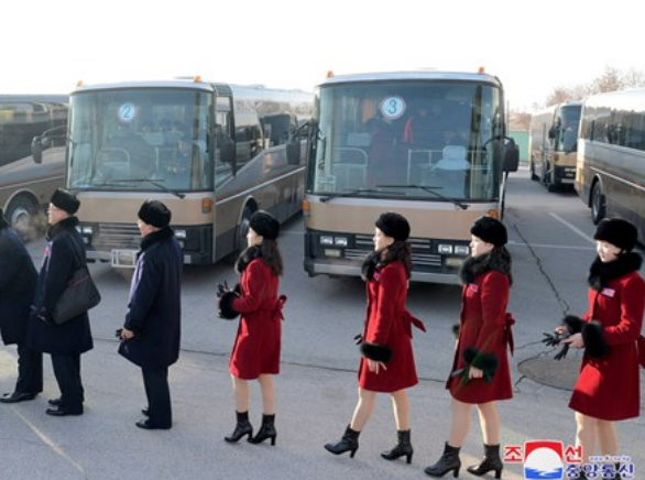 Böylesi ilk defa görüldü! Tuvalete bile yalnız gidemiyorlar - Resim: 2