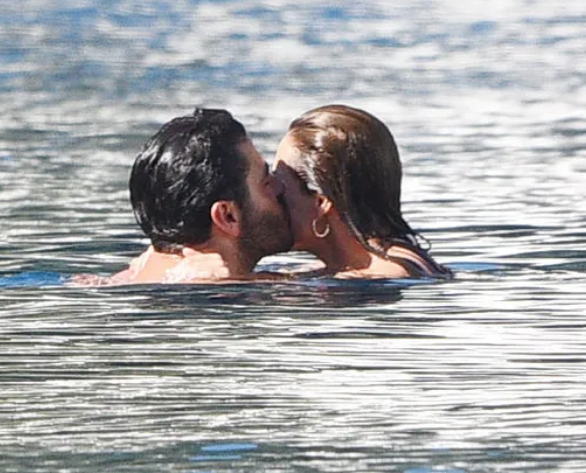 Uğur Akkuş öpücüklere boğdu Ebru Şallı fiziğiyle mest etti - Resim: 3