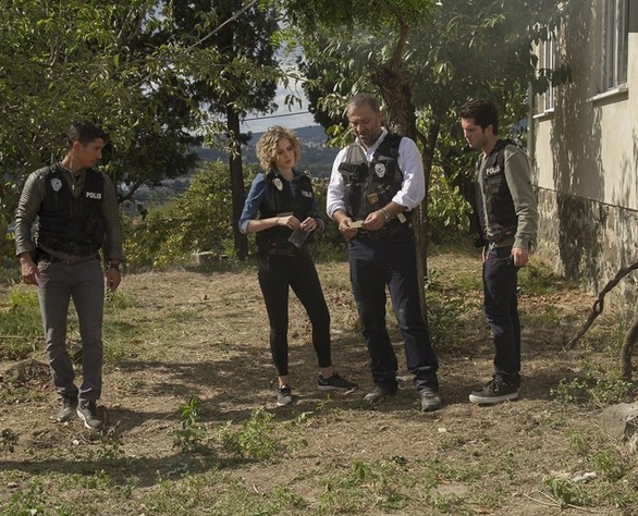 Arka Sokaklar'da FETÖ krizi! Apar topar gözaltına alındı - Resim: 3