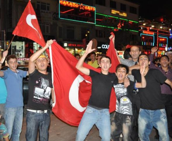 Türkiye terörü böyle lanetledi - Resim: 1