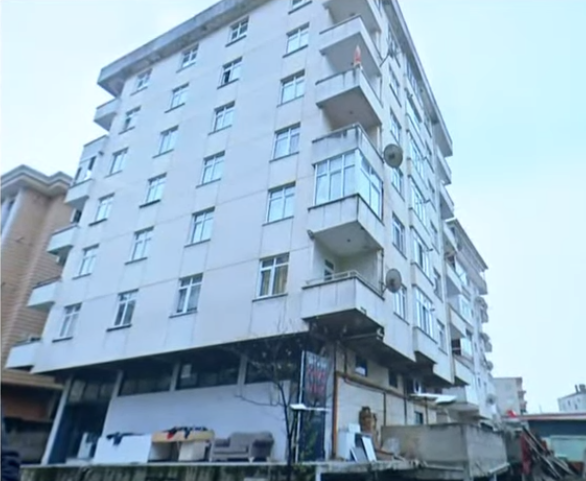 Maltepe’de 7 katlı binanın alttaki 3 katı çöktü - Resim: 3