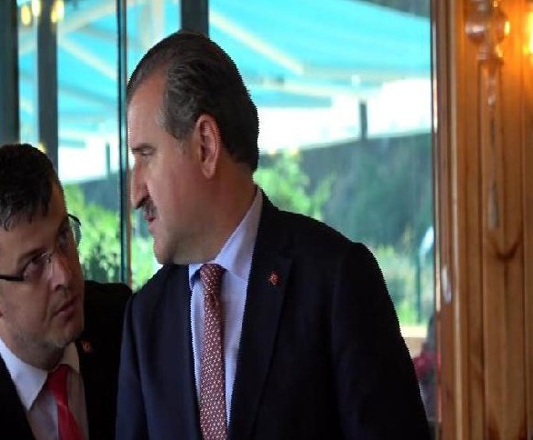 Basın toplantısı sırasında Erdoğan arayınca... - Resim: 4