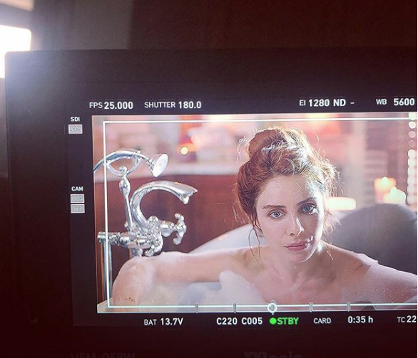 Nur Fettahoğlu küvette çıplak poz verdi ardından apar topar kaldırdı - Resim: 4