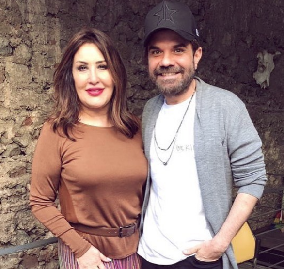 Nükhet Duru kuaförün kazasına kurban gitti yanık eliyle görüntülendi - Resim: 4