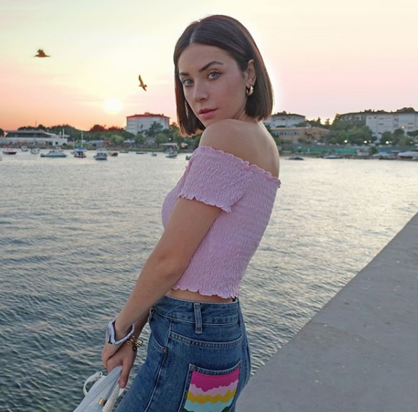 Fulya Zenginer nişanlısı Kuntay Tarık Evren ile romantizm pozları verdi - Resim: 4