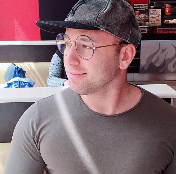 Survivor Taner Tolga Tarlacı Yasin Obuz'a meydan okudu! Suçlaması şok etti - Resim: 4