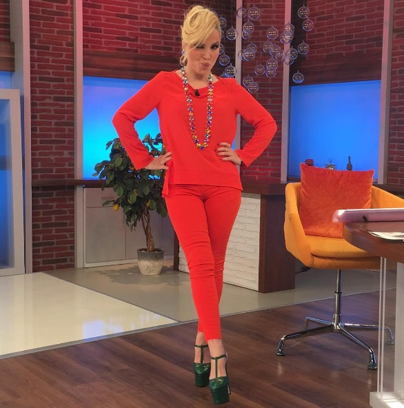 Lerzan Mutlu'dan tepki çeken paylaşım! - Resim: 2