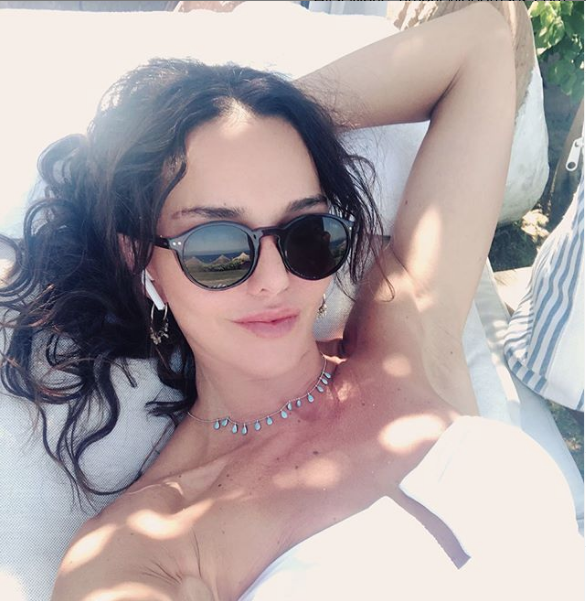 Hande Ataizi'nin Bodrum isyanı! 'Resmen geçirdiler' deyip anlattı - Resim: 1