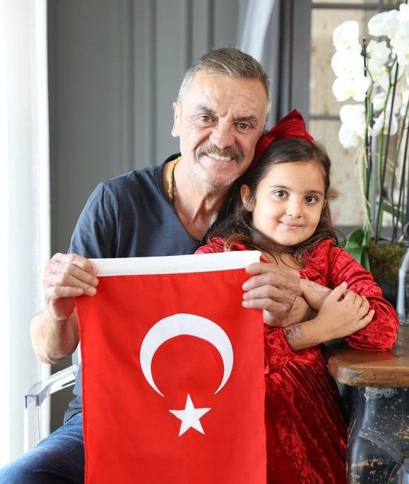 Türkiye'nin konuştuğu evlilik bitti, çiftlerin birbirine vedası duygulandırdı.... - Resim: 3