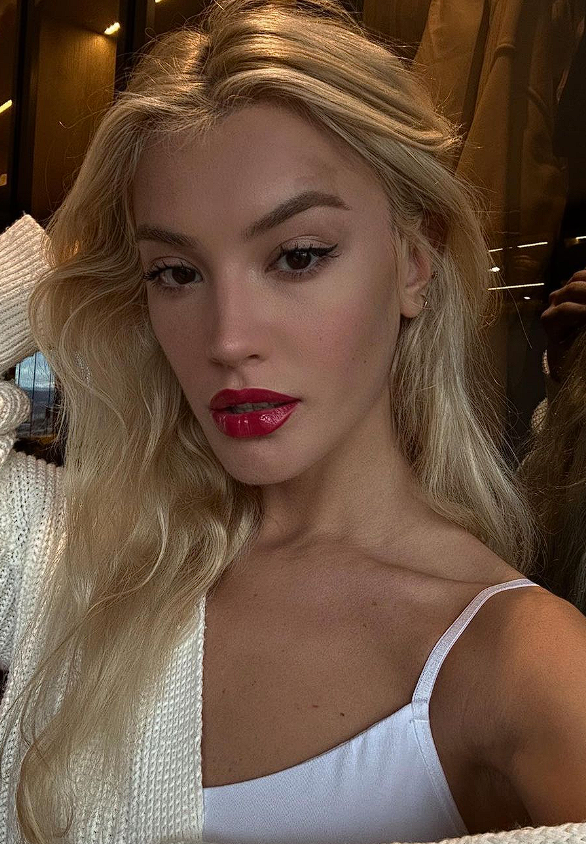 Cengiz Ünder'i İstanbul'a getiren sevgilisi olmuş! Bilge Yenigül kimdir? - Resim: 4