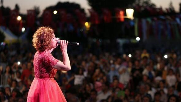 Sanatçı Şükriye Tutkun'dan 'Erdoğan' açıklaması: Linç edileceğimi bile bile paylaşacağım - Resim: 1