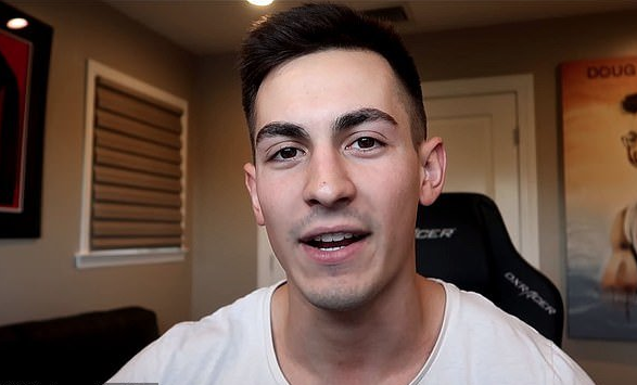 Fenomen sevgilisini terk etmesiyle alay konusu olmuştu! İşin aslı bambaşkaymış... - Resim: 4