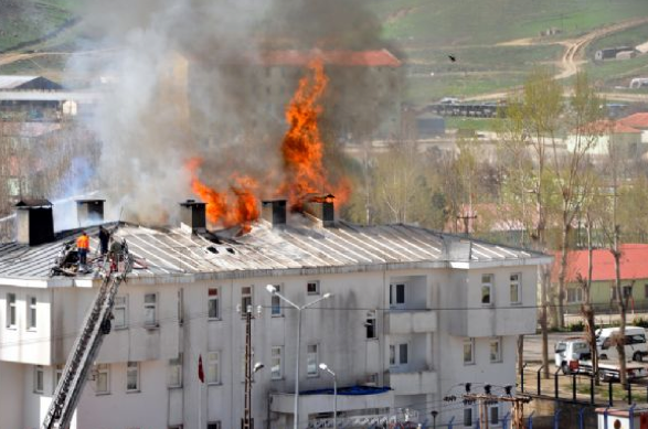 Askerlik şubesi cayır cayır yandı - Resim: 3