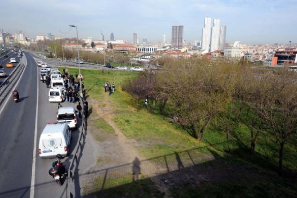 Okmeydanı'nda bomba bulundu - Resim: 2