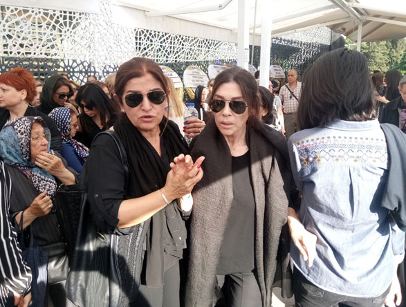 Ünlü oyuncudan annesine son veda! - Resim: 3