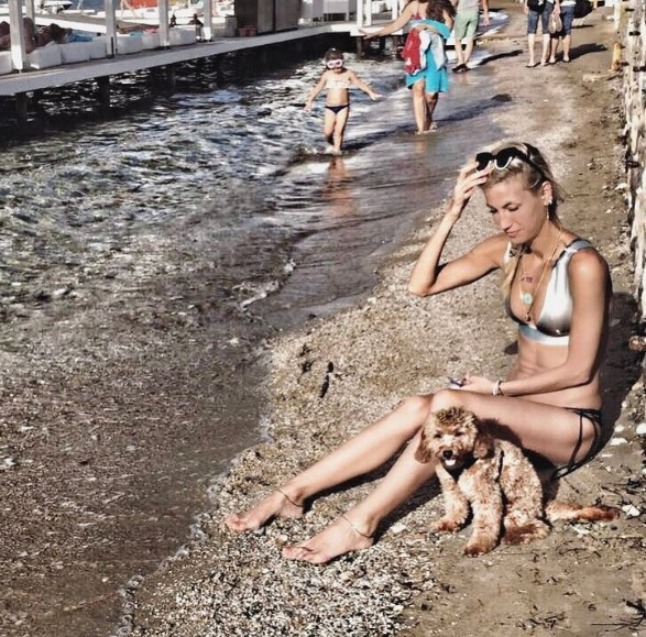 Çağla Şıkel'in estetiksiz haline bakın değişimi şoke edecek - Resim: 1