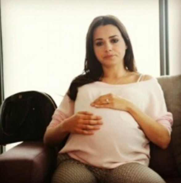 Özgü Namal ikinci süprizi yaşattı! Sadece arkadaşları biliyor... - Resim: 4