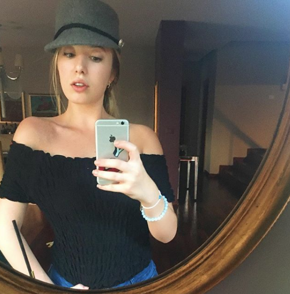 Mehmet Ali Erbil'in kızı Yasmin Erbil işi abarttı üstsüz pozunu paylaştı - Resim: 4