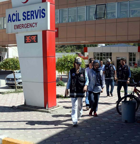 FETÖ'nün "hakim ve savcı çalışma evleri"ne baskın - Resim: 2