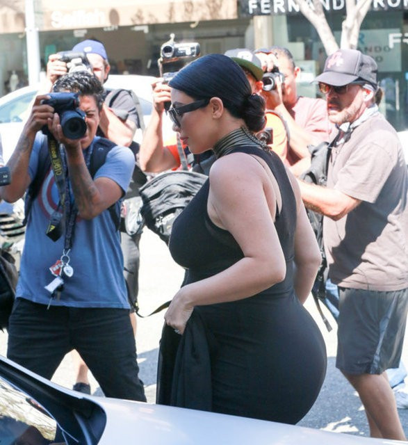 Kim Kardashian 4 ayda 20 kilo verdi! İşte son hali - Resim: 4