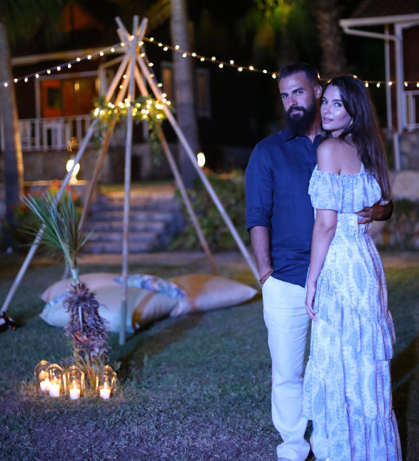 Leyla Lydia Tuğutlu anne oldu suda doğum yaptı! İlk bebeğinin adı bakın ne oldu - Resim: 1