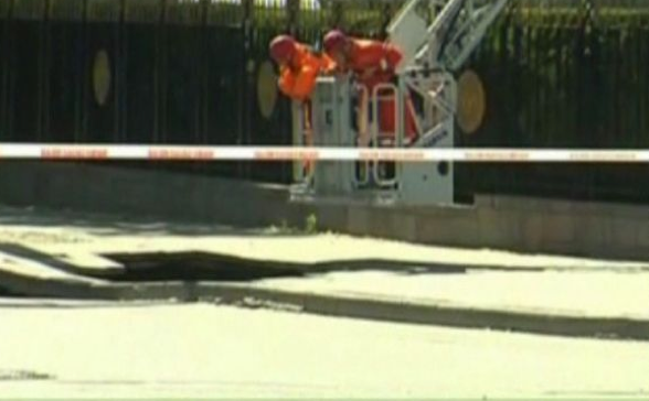 Ankara'da yer yarıldı - Resim: 1