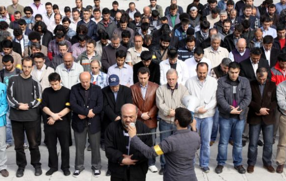 1 Mayıs'a cenaze namazıyla başladılar! - Resim: 1