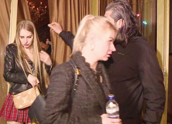 Geceyi 3 güzelle birlikte geçirdi! Mauro Icardi kaçarken düşürdü taraftar da alıp kaçtı - Resim: 3