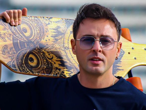 Kavak Yelleri oyuncusu kaza geçirdi! O hali sevenlerini üzdü ''Eyvah, annemden saklıyordum!'' - Resim: 1