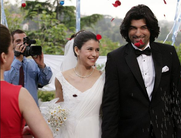 'Fatmagül'ün Suçu Ne' dizisi rekorları alt üst ediyor! En çok satan 10 dizi - Resim: 2