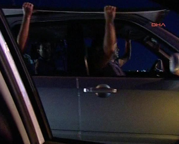 Boğaziçi Köprüsü'nde tehlikeli yolculuk - Resim: 2