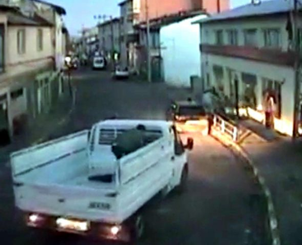 PKK'lıları püskürten kahraman polise ödül - Resim: 4