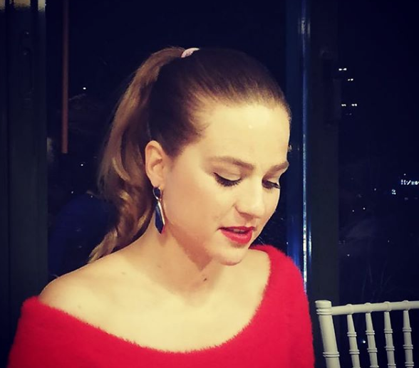 Dizinin sevilen ismi kadrodan ayrılıyor Avlu'da beklenmedik olay! - Resim: 2